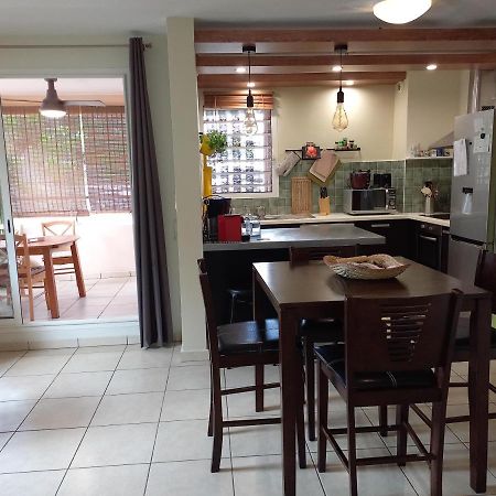 Bel Appartement Avec Terrasse Proche Des Plages 圣吉尔莱班 外观 照片